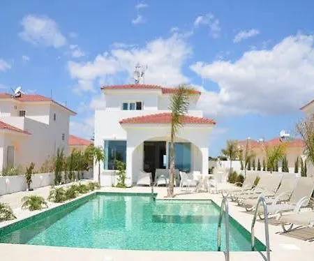 Sunrise Frontline Apartment *